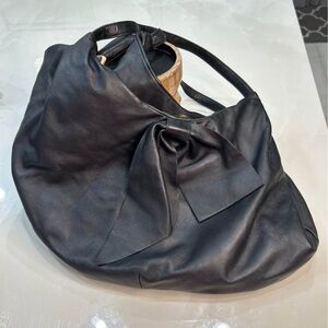 Elegant Black Women's Bag